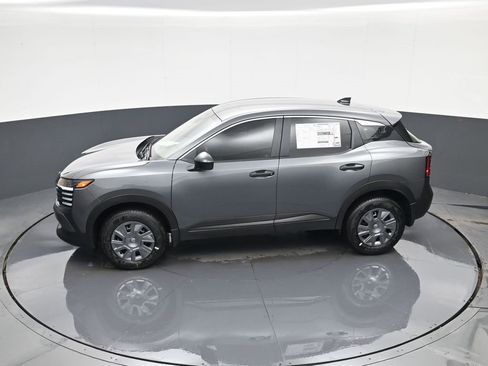 New 2026 Nissan Kicks S image 26