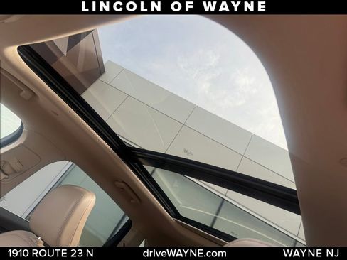 Certified 2022 Lincoln Nautilus Reserve AWD/4WD image 19
