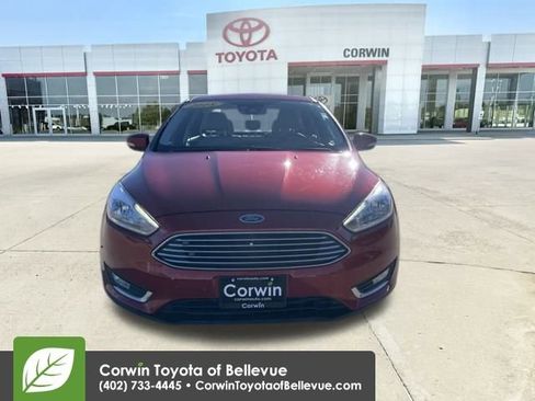 Used 2018 Ford Focus Titanium w/ Titanium Technology Package image 8