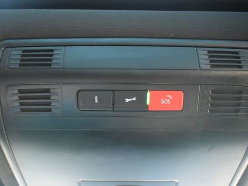 Used 2023 Volkswagen Tiguan SE R-Line image 32