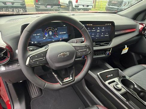New 2026 Chevrolet Equinox RS w/ Convenience Package III FWD image 20