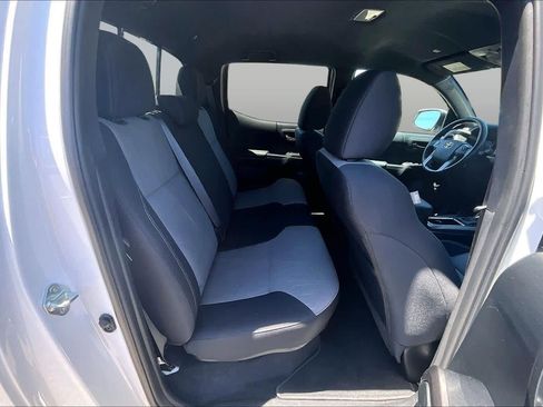 Certified 2023 Toyota Tacoma TRD Sport w/ Advanced Technology Package AWD/4WD image 19