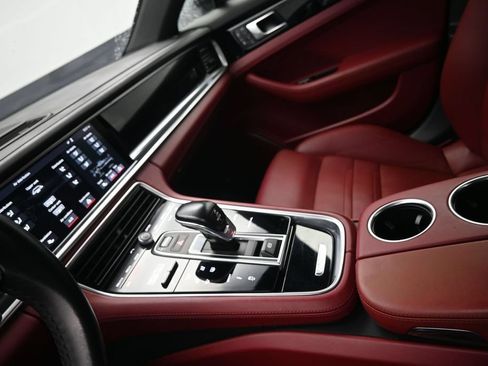 Used 2019 Porsche Panamera 4 AWD/4WD image 23