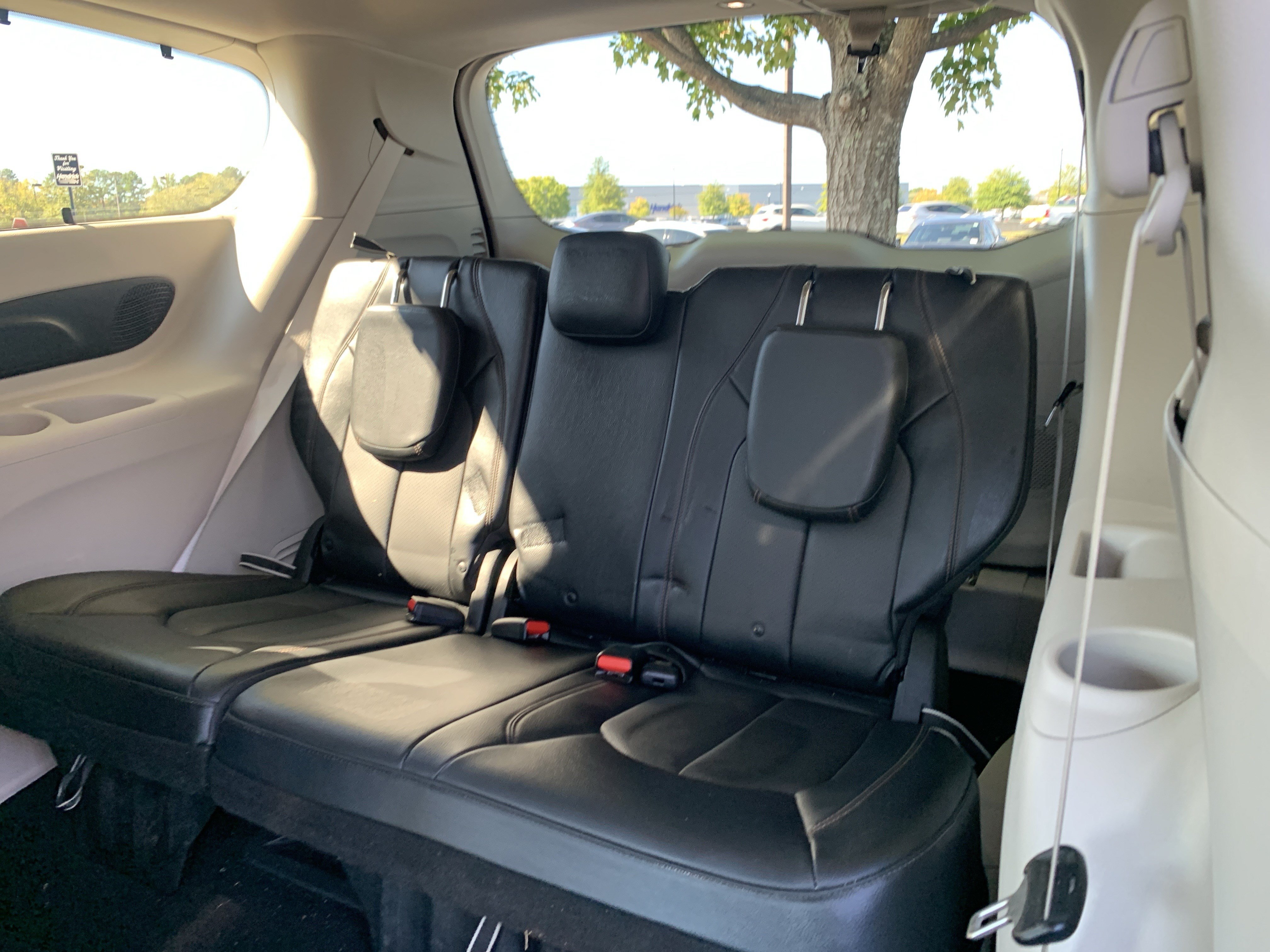 Used 2019 Chrysler Pacifica Touring-L Plus w/ Advanced Safetytec Group FWD image 33