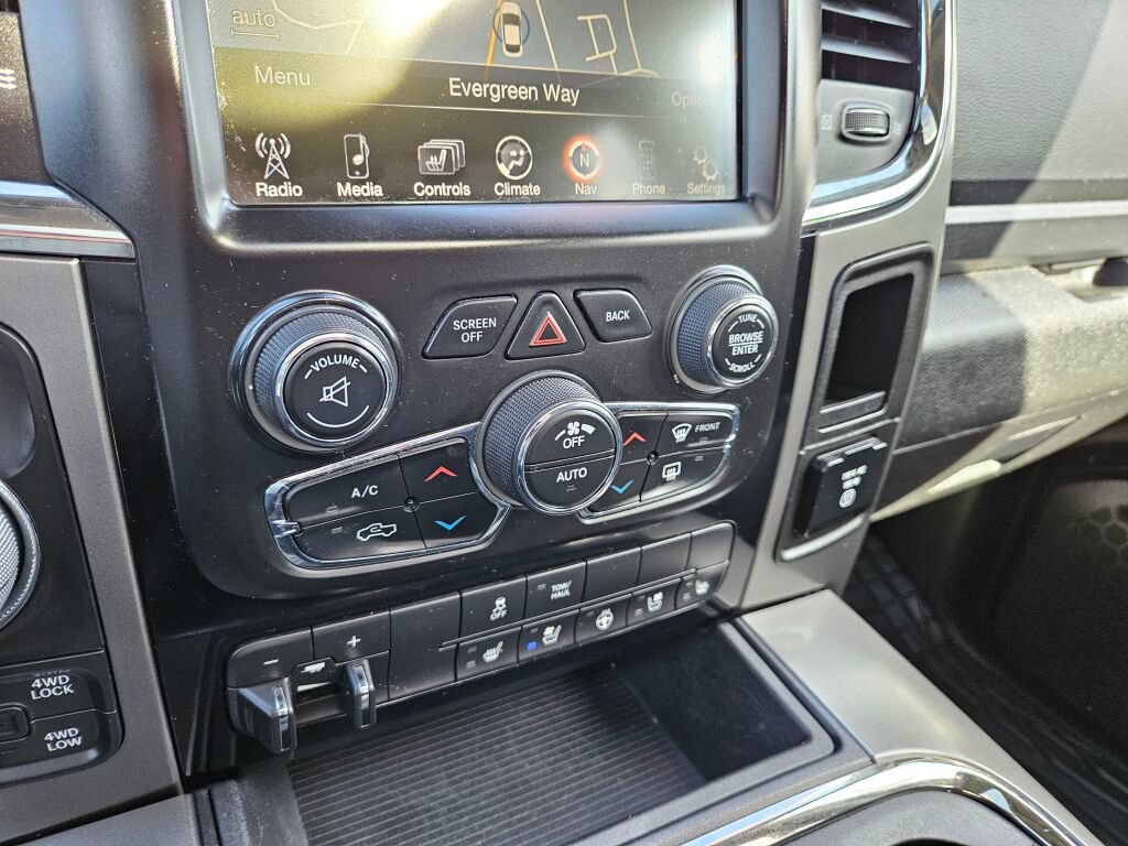Used 2015 RAM 1500 Sport w/ Black Ram 1500 Sport Group AWD/4WD image 26