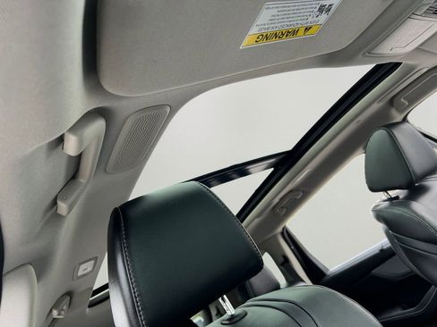 Used 2025 Acura MDX w/ Technology Package image 6