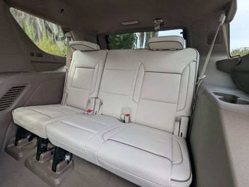 New 2026 GMC Yukon Denali w/ Sun & Power Step Package image 15