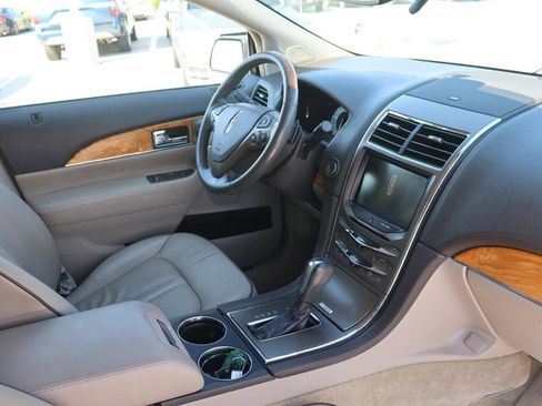 Used 2015 Lincoln MKX FWD w/ Equipment Group 102A image 13