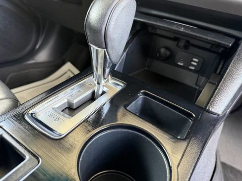 Used 2016 Subaru Outback 2.5i Limited image 24