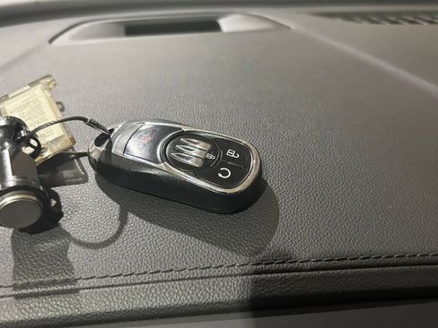 Used 2025 Buick Encore GX Preferred AWD/4WD image 22