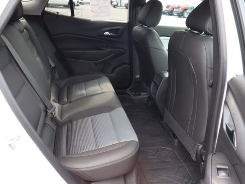 Used 2024 Chevrolet Trax LT w/ Driver Confidence Package FWD image 25
