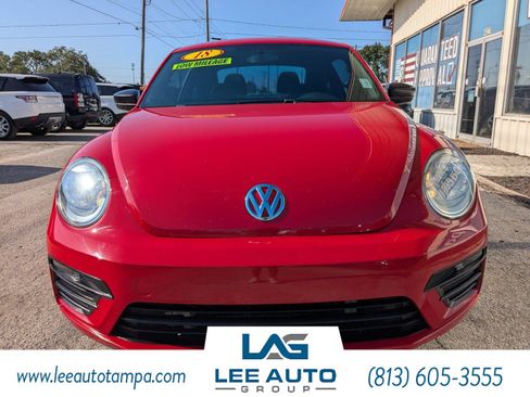 Used 2018 Volkswagen Beetle 2.0T S image 2