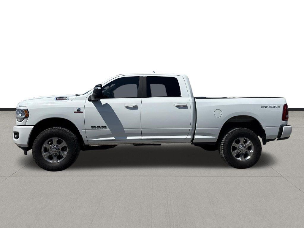 Used 2024 RAM 2500 Big Horn w/ Level 2 Equipment Group AWD/4WD image 8