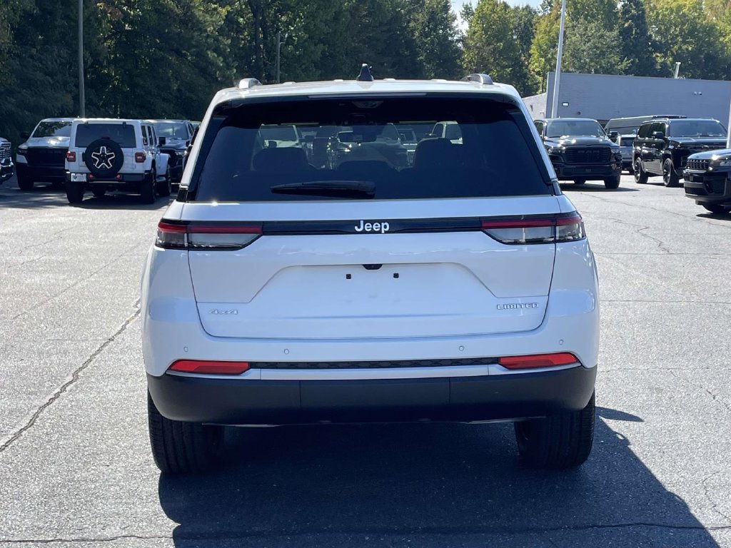 New 2027 Jeep Grand Cherokee Limited AWD/4WD image 7