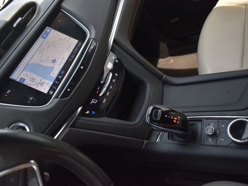 Used 2020 Cadillac XT5 Sportv AWD/4WD image 26