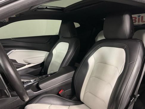 Used 2020 Chevrolet Camaro LT RWD image 14