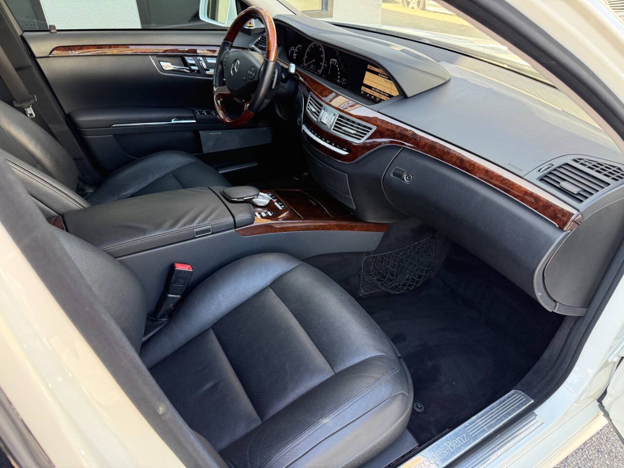 Used 2011 Mercedes-Benz S 550 image 33
