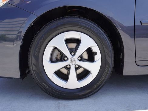 Used 2013 Toyota Prius Three FWD image 18