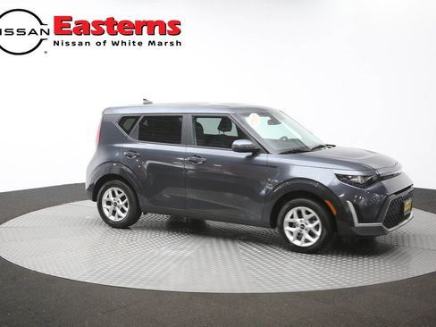 Used 2025 Kia Soul LX w/ LX Technology Package FWD image 46