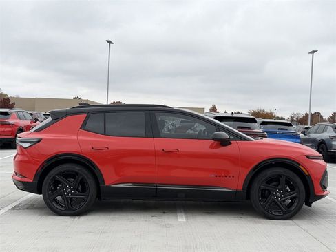 New 2026 Chevrolet Equinox EV RS image 3