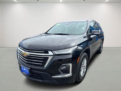Used 2023 Chevrolet Traverse LT