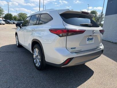 Used 2021 Toyota Highlander Platinum