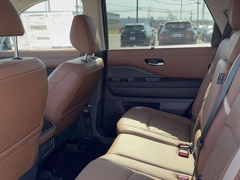 New 2026 Nissan Pathfinder Platinum AWD/4WD image 39