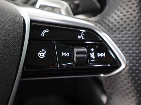 Used 2023 Audi e-tron GT Premium Plus w/ Performance Package AWD/4WD image 25