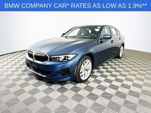 Used 2025 BMW 330i xDrive Sedan w/ Premium Package AWD/4WD image 4