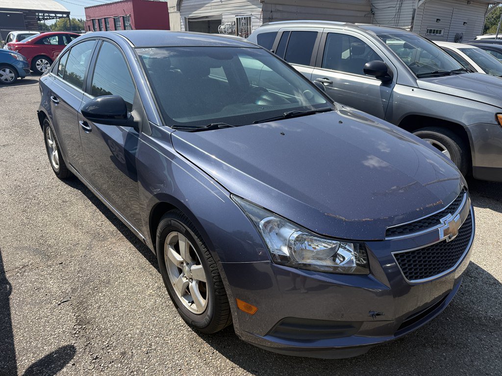 Used 2014 Chevrolet Cruze LT FWD image 1