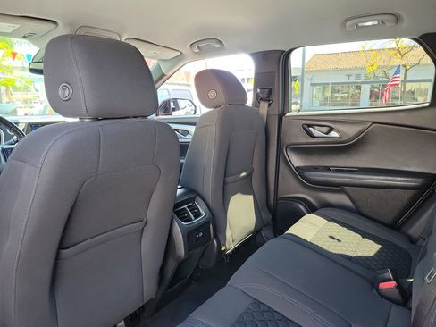 Used 2020 Chevrolet Blazer LT image 13