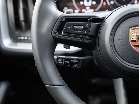 Certified 2026 Porsche Cayenne Coupe AWD/4WD image 15