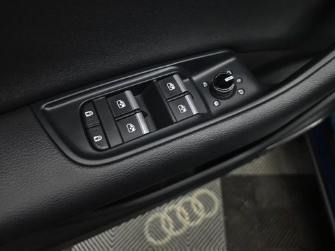 Used 2021 Audi Q8 Premium Plus AWD/4WD image 39