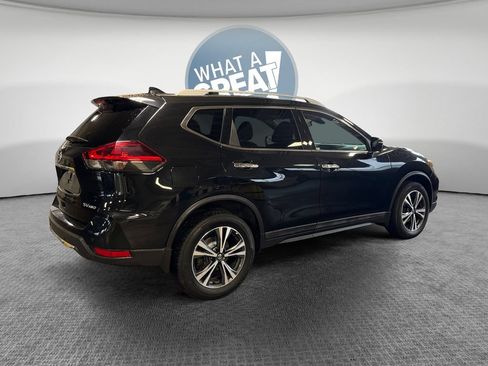 Used 2019 Nissan Rogue SV w/ Premium Package AWD/4WD image 3