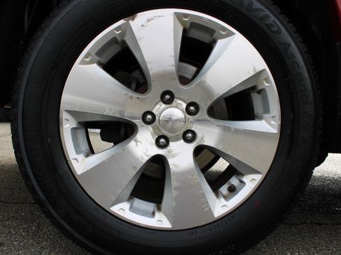 Used 2011 Subaru Outback 3.6R Limited image 22