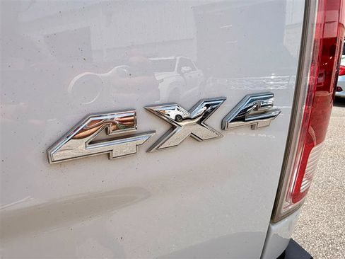 Used 2015 RAM 1500 Laramie w/ Convenience Group AWD/4WD image 39