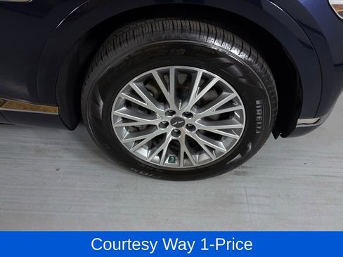 Used 2024 Genesis GV80 2.5T AWD/4WD image 13