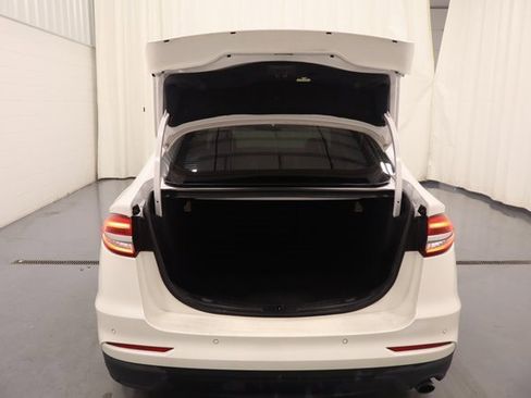 Used 2020 Ford Fusion SE w/ Equipment Group 151A image 17