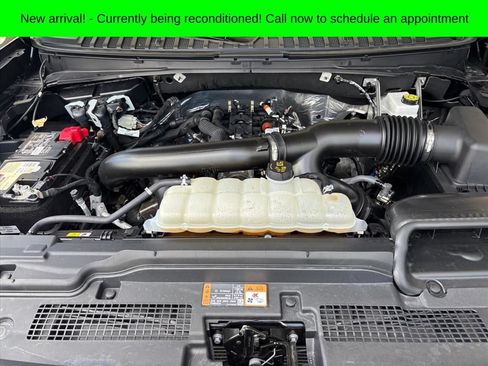 Used 2025 Ford Expedition Platinum AWD/4WD image 29