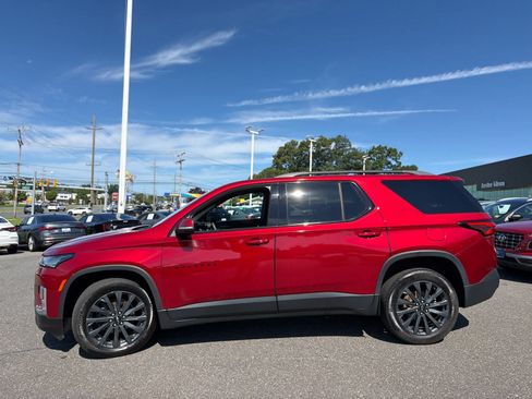 Certified 2023 Chevrolet Traverse RS w/ LPO, Floor Liner Package AWD/4WD image 7