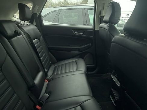 Used 2023 Ford Edge SEL w/ Convenience Package image 6