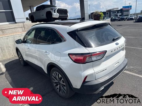 Used 2020 Ford Escape Titanium w/ Titanium Premium Package 2.0 AWD/4WD image 8