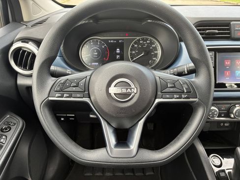 Used 2025 Nissan Versa SV FWD image 25