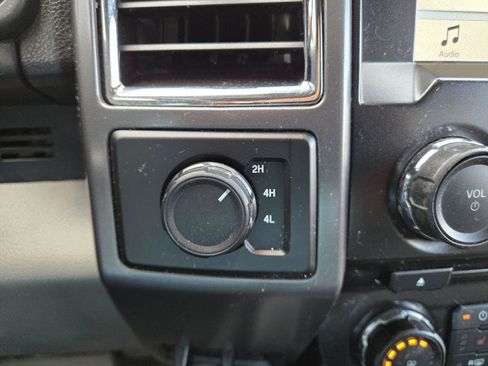 Used 2016 Ford F150 XLT w/ Equipment Group 302A Luxury AWD/4WD image 21