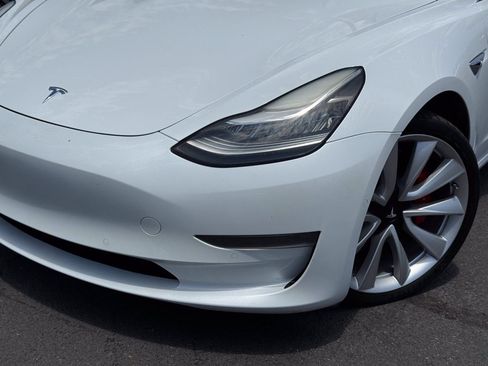 Used 2018 Tesla Model 3 Performance AWD/4WD image 3