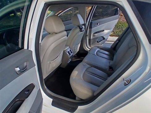 Used 2018 Kia Optima EX w/ Premium Package image 11