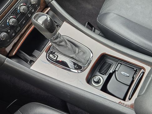 Used 2001 Mercedes-Benz C 240 Sedan image 19