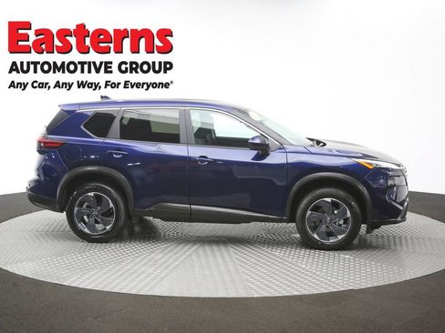 Used 2024 Nissan Rogue SV AWD/4WD image 45