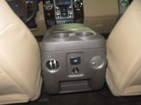 Used 2015 Ford F250 Lariat w/ Lariat Interior Package image 37