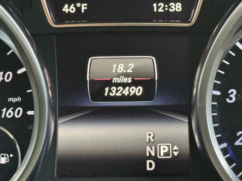 Used 2015 Mercedes-Benz GL 550 4MATIC image 14